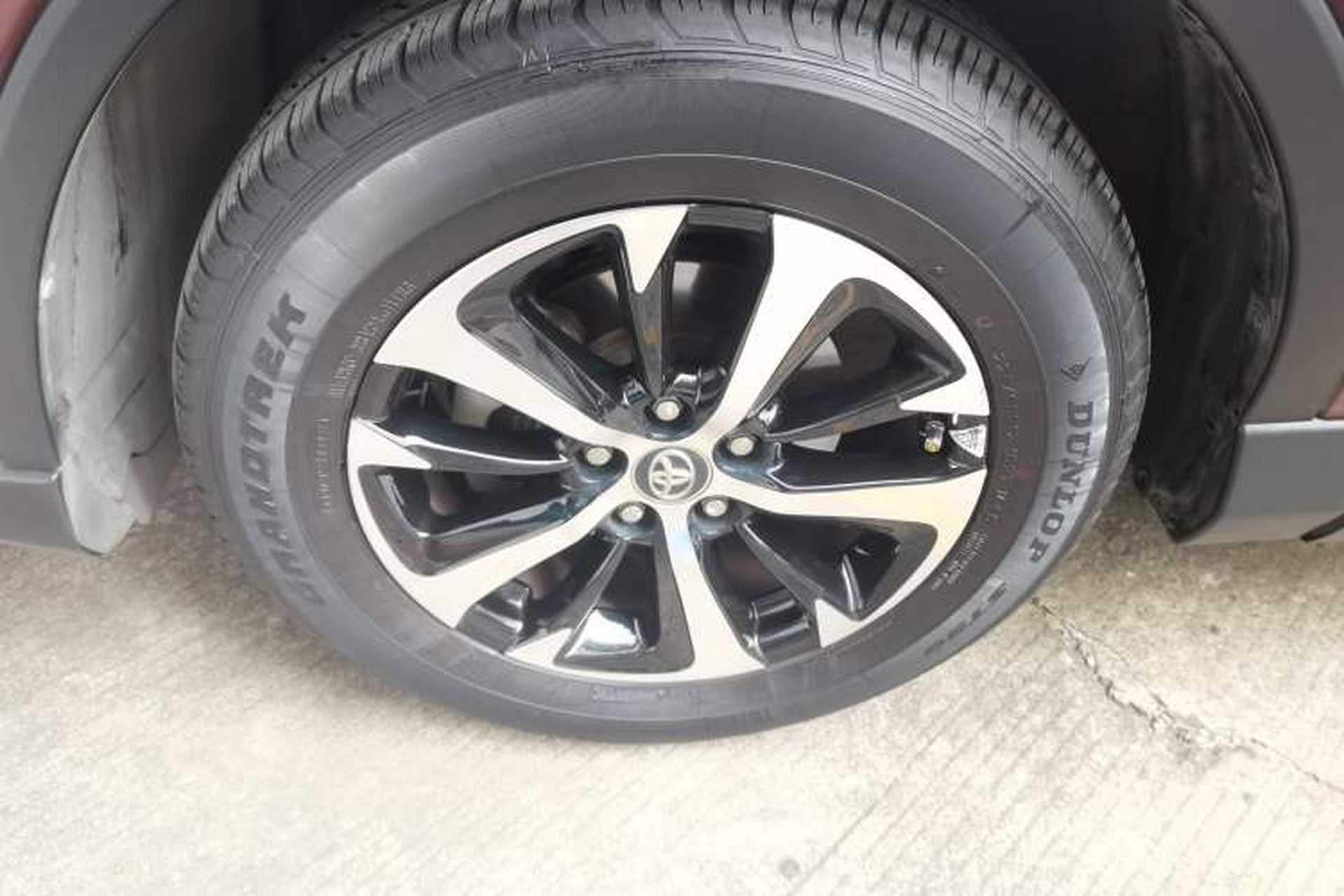 Used Toyota RAV4 2016 2.0L CVT Two-Wheel Drive Fashion Edition China V Standard Exterior 4