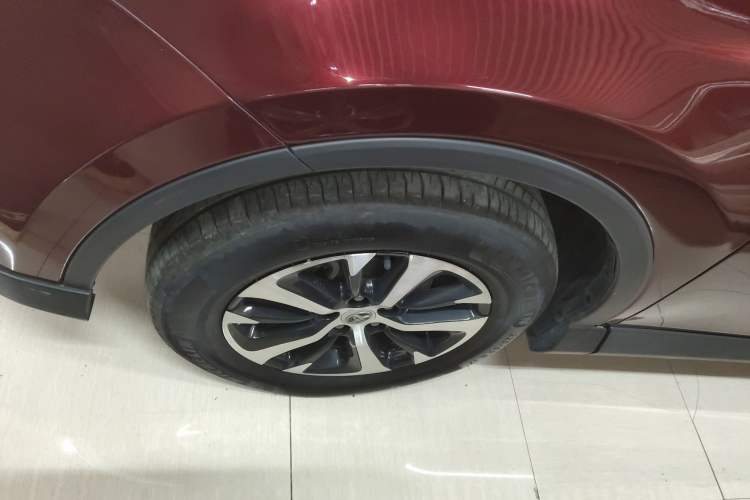 Used Toyota RAV4 2016 2.0L CVT Two-Wheel Drive Comfort Edition China V Standard Exterior 4