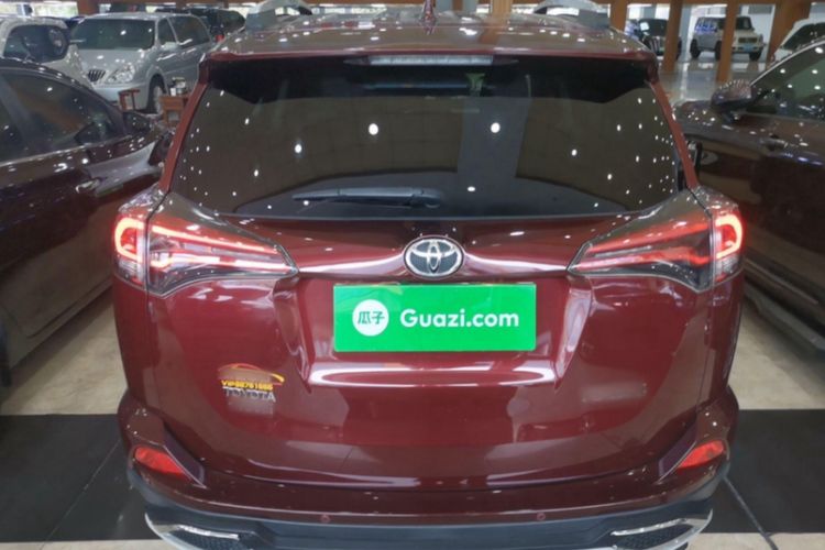 Used Toyota RAV4 2016 2.0L CVT Two-Wheel Drive Fashion Edition China V Standard Exterior 5
