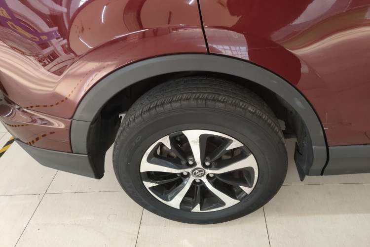 Used Toyota RAV4 2016 2.0L CVT Two-Wheel Drive Comfort Edition China V Standard Exterior 5