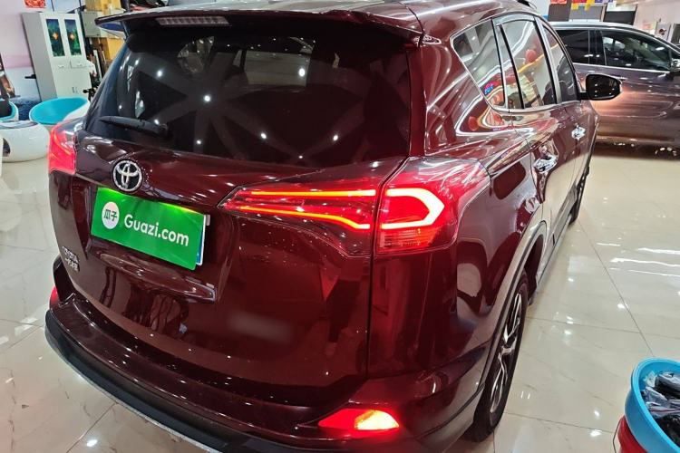 Used Toyota RAV4 2016 2.0L CVT Two-Wheel Drive Fashion Edition China V Standard Exterior 5