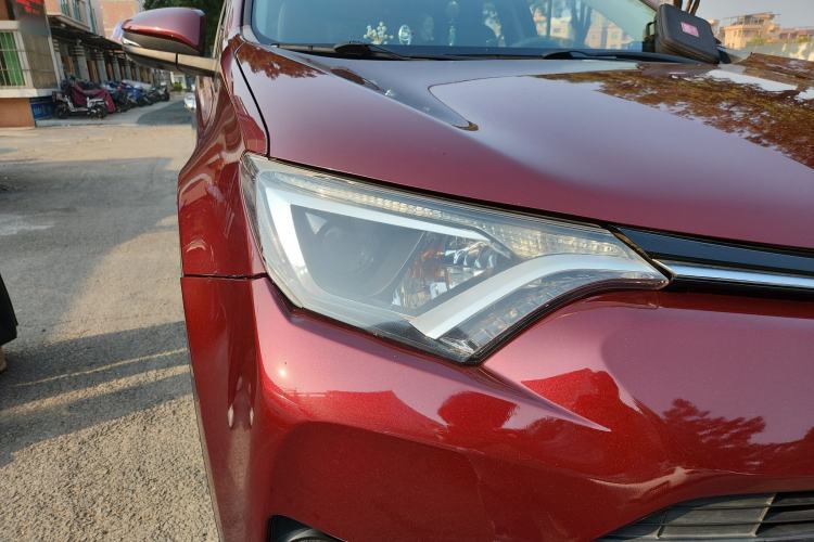 Used Toyota RAV4 2016 2.0L CVT Two-Wheel Drive Fashion Edition China V Standard Exterior 6