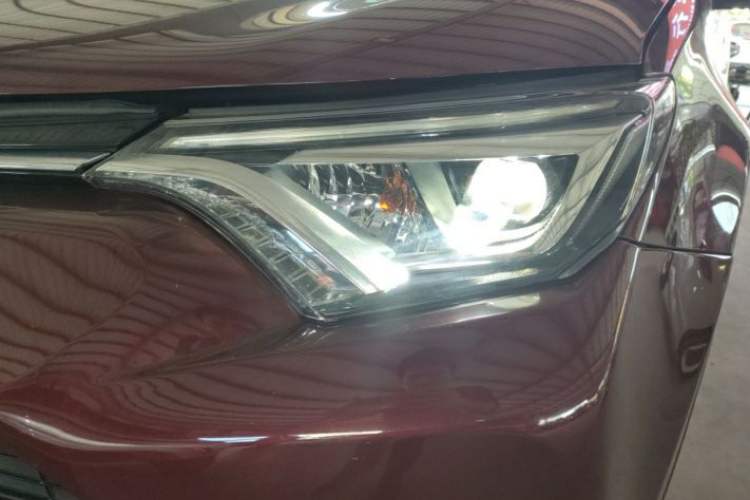 Used Toyota RAV4 2016 2.0L CVT Two-Wheel Drive Smart Edition China V Standard Exterior 6