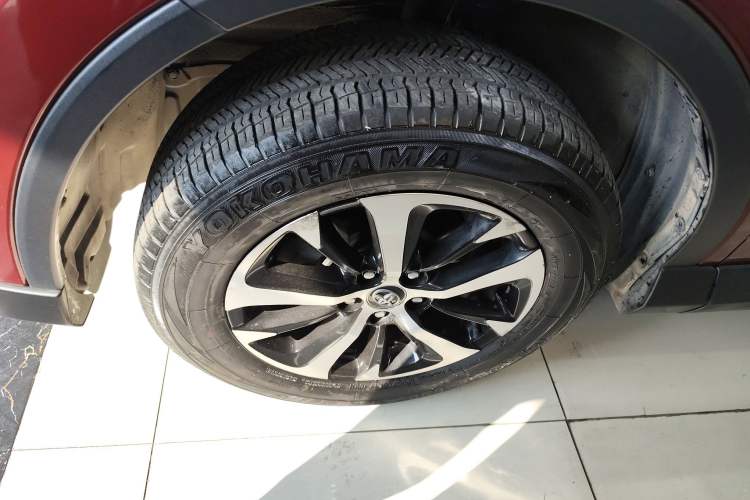 Used Toyota RAV4 2016 2.0L CVT Two-Wheel Drive Fashion Edition China V Standard Exterior 7