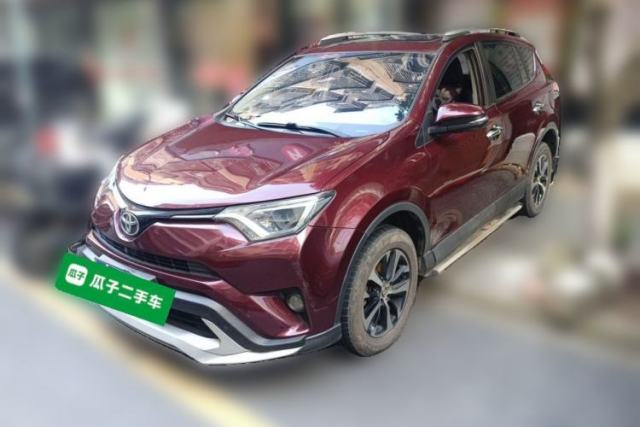 Used Toyota RAV4 2016 2.0L CVT Two-Wheel Drive Fashion Edition China V Standard
