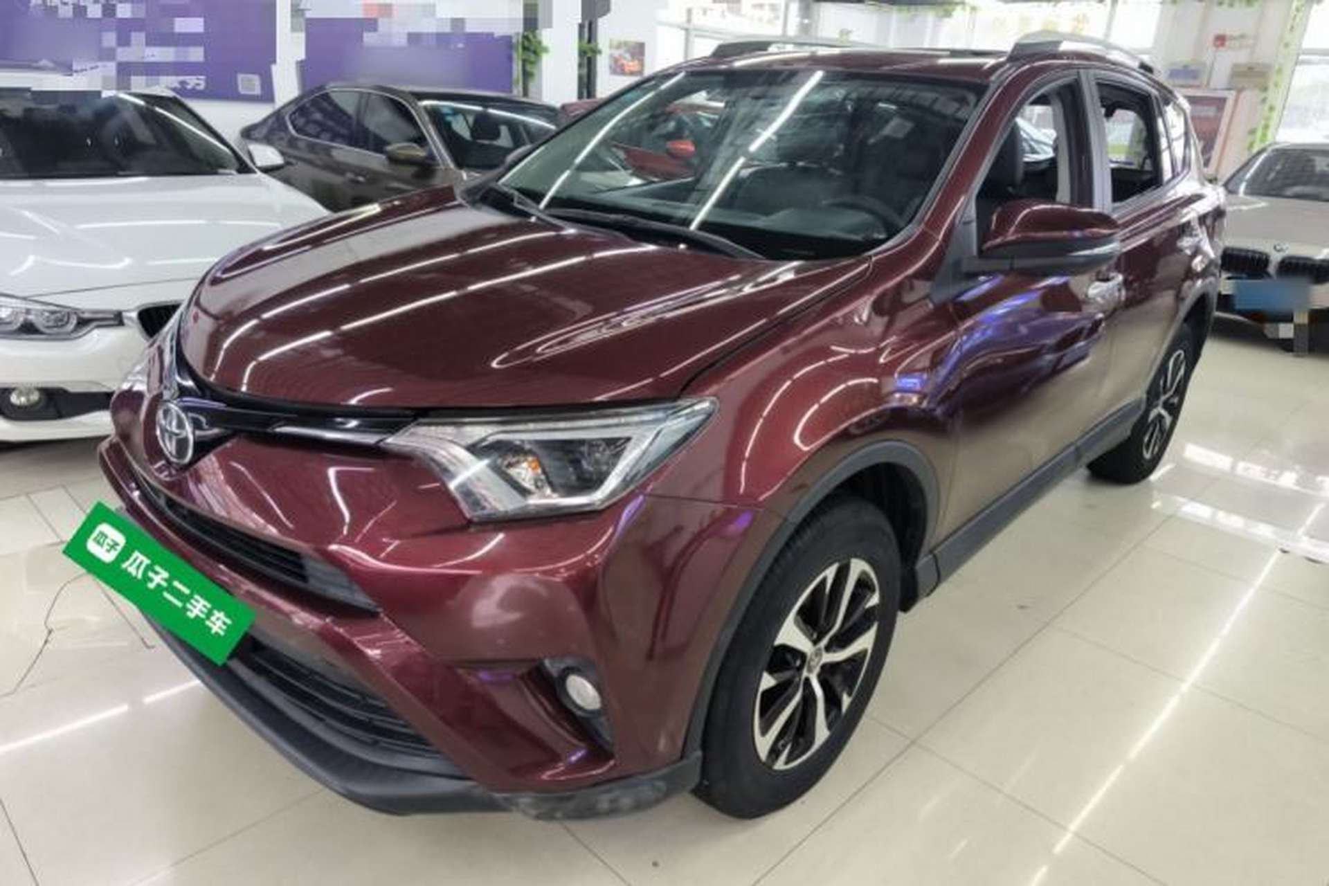 Used Toyota RAV4 2016 2.0L CVT Two-Wheel Drive Fashion Edition China V Standard Front Left 45 Deg