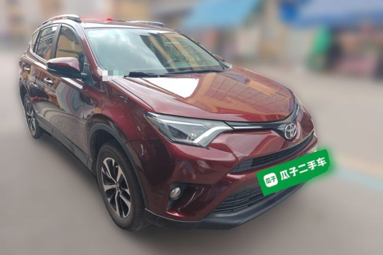 Used Toyota RAV4 2016 2.0L CVT Two-Wheel Drive Urban Edition China V Standard Front Right 45 Deg