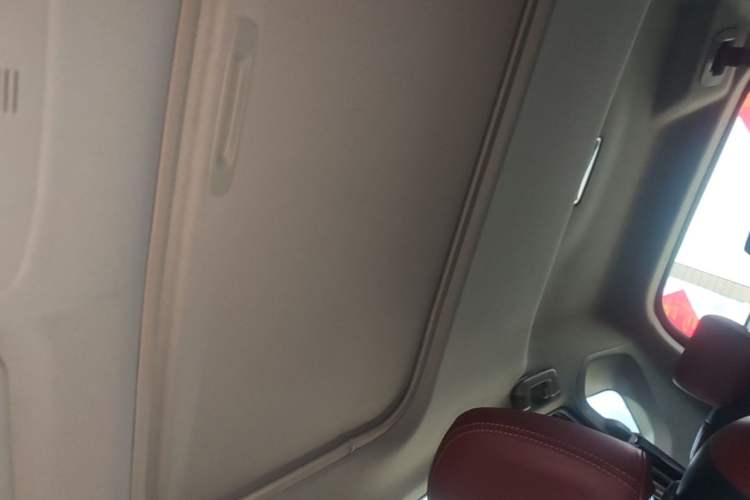Used Toyota RAV4 2016 2.0L CVT Two-Wheel Drive Fashion Edition China V Standard Headliner