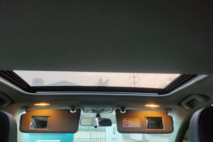 Used Toyota RAV4 2016 2.0L CVT Two-Wheel Drive Fashion Edition China V Standard Headliner