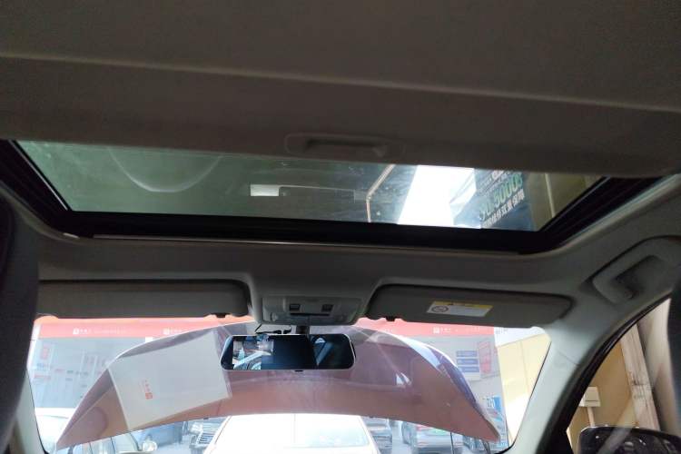 Used Toyota RAV4 2016 2.0L CVT Two-Wheel Drive Fashion Edition China V Standard Headliner