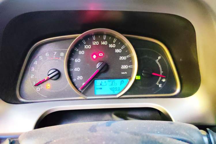 Used Toyota RAV4 2016 2.0L CVT Two-Wheel Drive Fashion Edition China V Standard Instrument Cluster