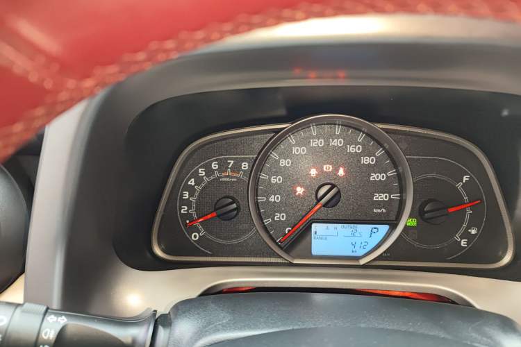 Used Toyota RAV4 2016 2.0L CVT Two-Wheel Drive Urban Edition China V Standard Instrument Cluster