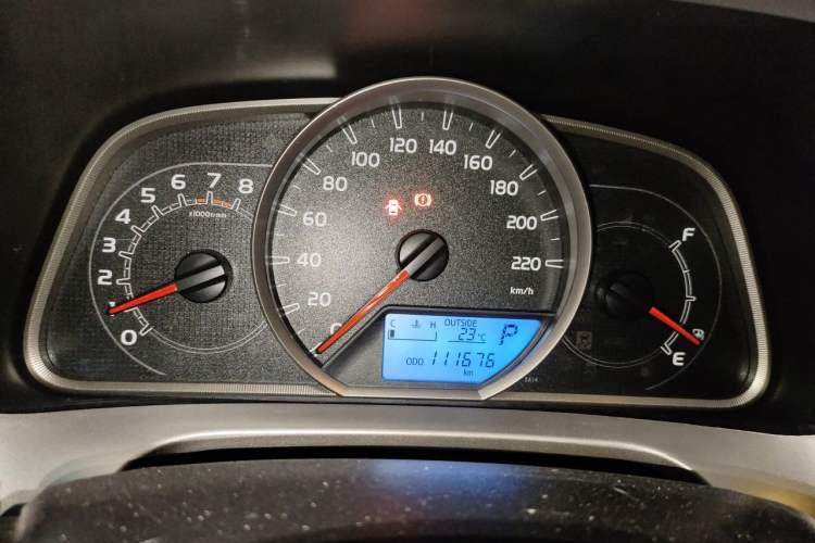 Used Toyota RAV4 2016 2.0L CVT Two-Wheel Drive Fashion Edition China V Standard Instrument Cluster