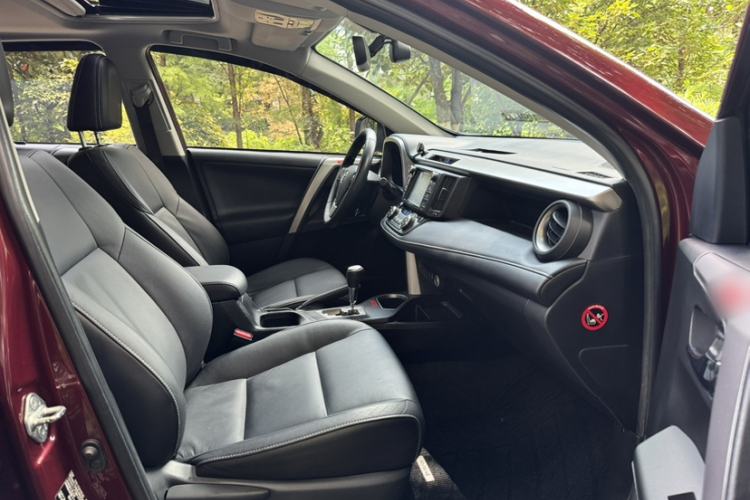 Used Toyota RAV4 2016 2.0L CVT Two-Wheel Drive Smart Edition China V Standard Interior 11
