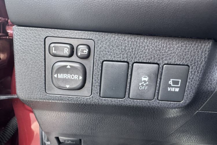 Used Toyota RAV4 2016 2.0L CVT Two-Wheel Drive Smart Edition China V Standard Interior 5