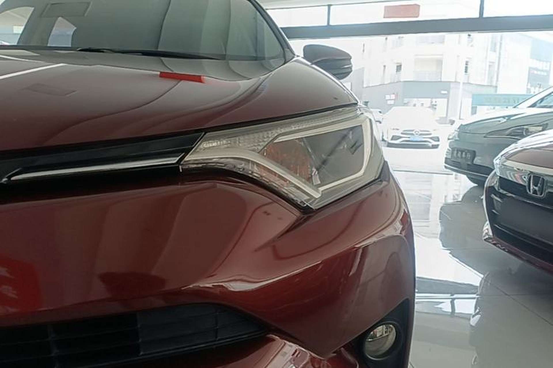Used Toyota RAV4 2016 2.0L CVT Two-Wheel Drive Fashion Edition China V Standard Left Front Headlight