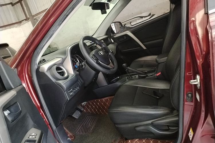 Used Toyota RAV4 2016 2.0L CVT Two-Wheel Drive Comfort Edition China V Standard Left Front Seat