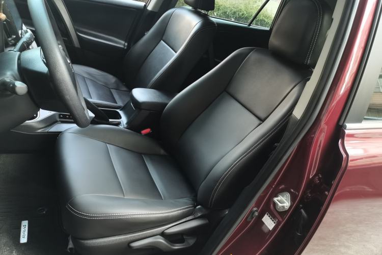 Used Toyota RAV4 2016 2.0L CVT Two-Wheel Drive Fashion Edition China V Standard Left Front Seat