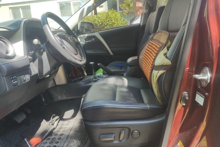Used Toyota RAV4 2016 2.0L CVT Two-Wheel Drive Smart Edition China V Standard Left Front Seat