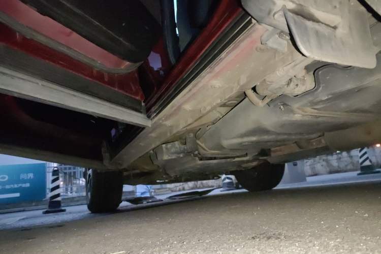 Used Toyota RAV4 2016 2.0L CVT Two-Wheel Drive Fashion Edition China V Standard Left Side Sill
