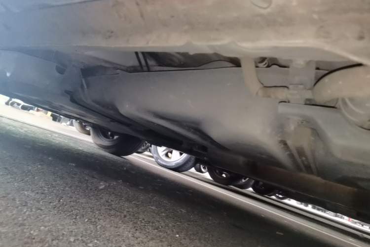 Used Toyota RAV4 2016 2.0L CVT Two-Wheel Drive Fashion Edition China V Standard Left Side Sill
