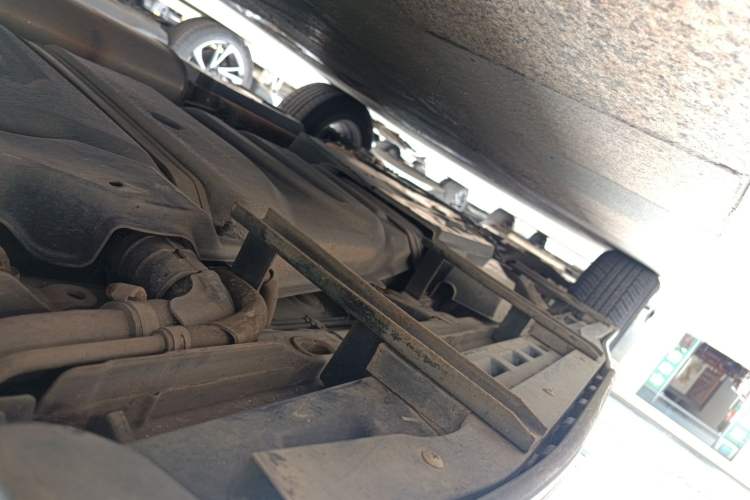 Used Toyota RAV4 2016 2.0L CVT Two-Wheel Drive Fashion Edition China V Standard Left Side Sill
