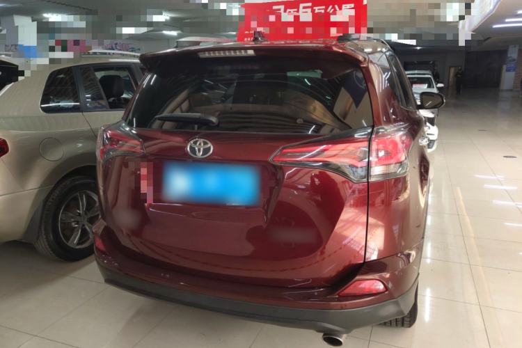 Used Toyota RAV4 2016 2.0L CVT Two-Wheel Drive Comfort Edition China V Standard Rear