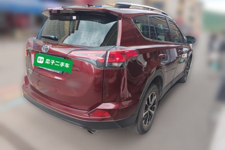 Used Toyota RAV4 2016 2.0L CVT Two-Wheel Drive Urban Edition China V Standard Rear Right 45 Deg