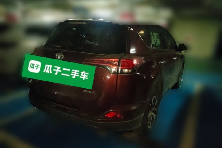 Used Toyota RAV4 2016 2.0L CVT Two-Wheel Drive Fashion Edition China V Standard Rear Right 45 Deg