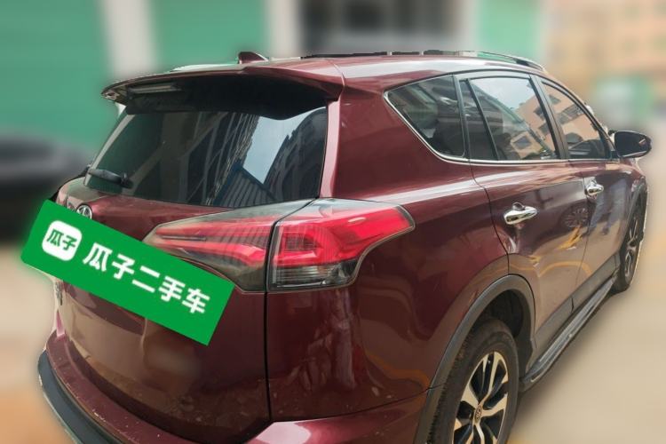 Used Toyota RAV4 2016 2.0L CVT Two-Wheel Drive Fashion Edition China V Standard Rear Right 45 Deg