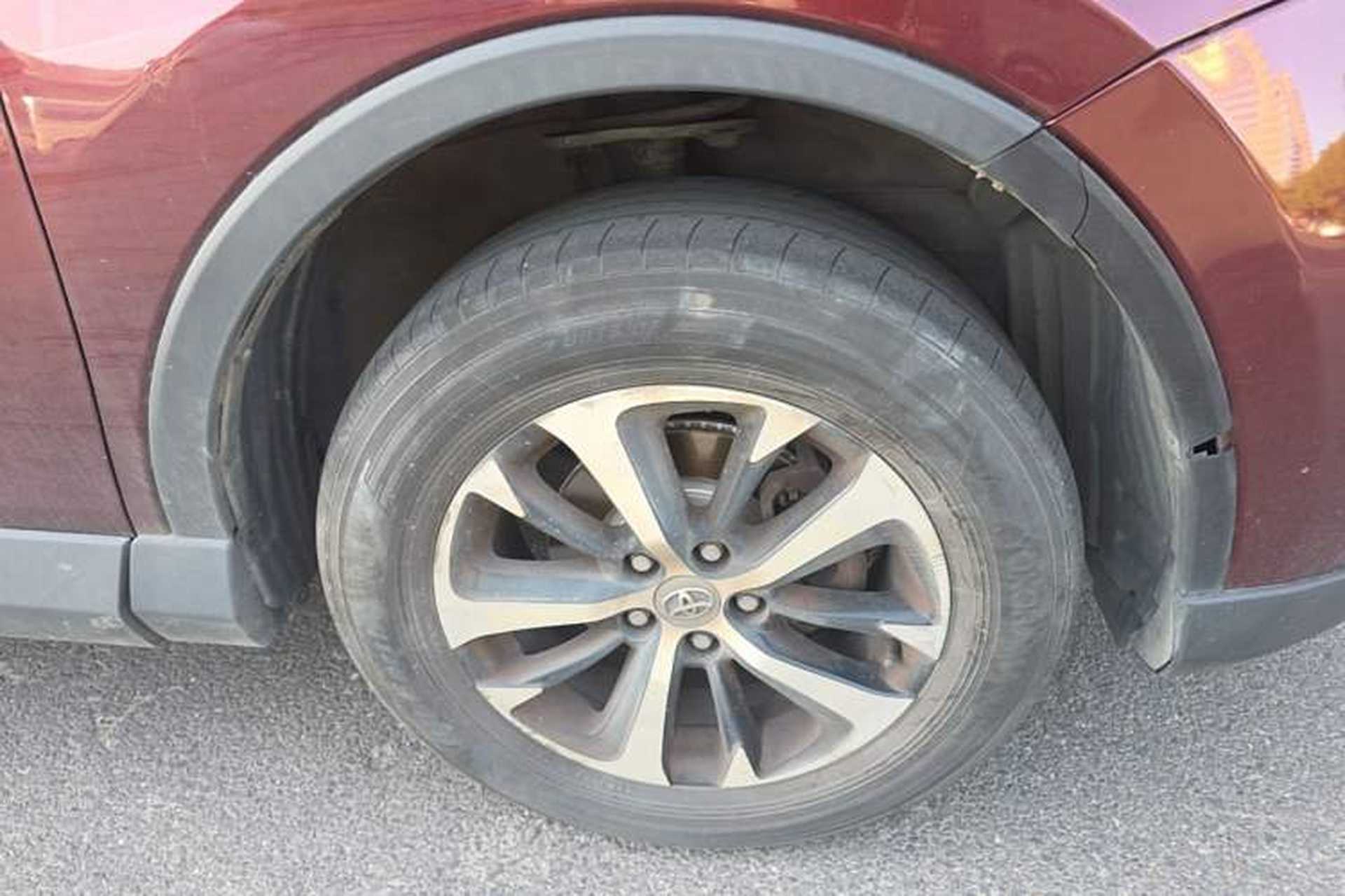 Used Toyota RAV4 2016 2.0L CVT Two-Wheel Drive Urban Edition China V Standard Right Front Wheel Hub