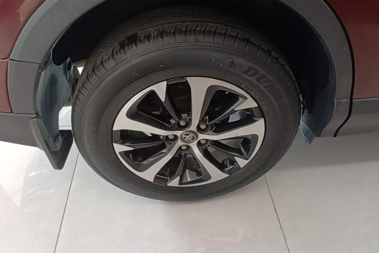 Used Toyota RAV4 2016 2.0L CVT Two-Wheel Drive Fashion Edition China V Standard Right Rear Wheel Hub