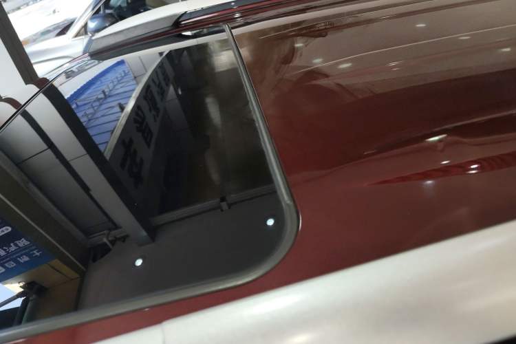 Used Toyota RAV4 2016 2.0L CVT Two-Wheel Drive Fashion Edition China V Standard Roof