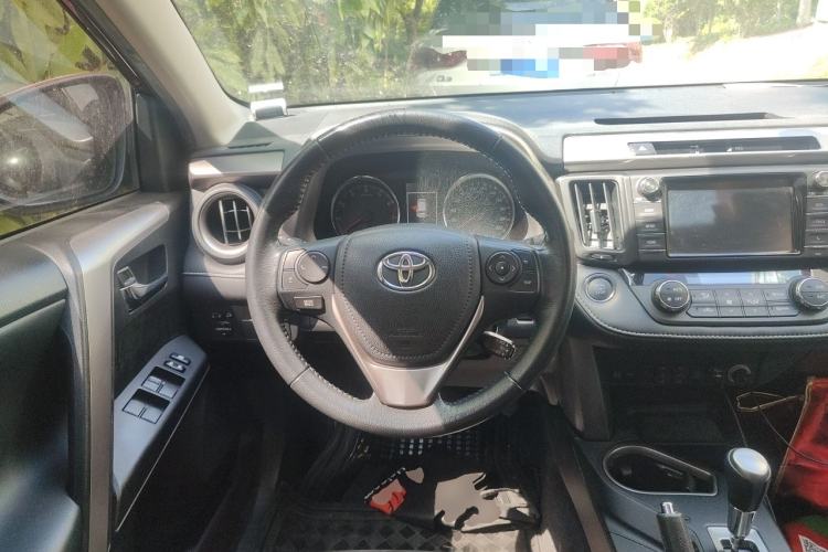 Used Toyota RAV4 2016 2.0L CVT Two-Wheel Drive Smart Edition China V Standard Steering Wheel