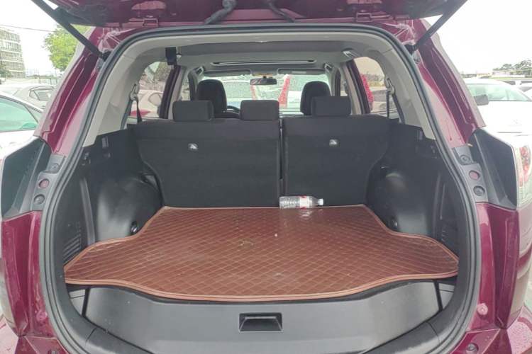 Used Toyota RAV4 2016 2.0L CVT Two-Wheel Drive Fashion Edition China V Standard Trunk