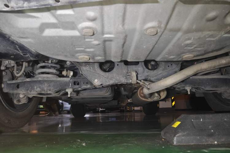 Used Toyota RAV4 2016 2.0L CVT Two-Wheel Drive Fashion Edition China V Standard Chassis Rear