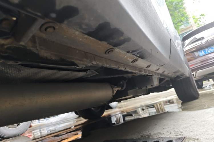 Used Toyota RAV4 2016 2.0L CVT Two-Wheel Drive Smart Edition China V Standard Chassis Rear Right