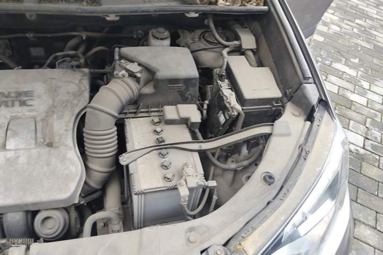 Used Toyota RAV4 2016 2.0L CVT Two-Wheel Drive Smart Edition China V Standard Engine Bay Left