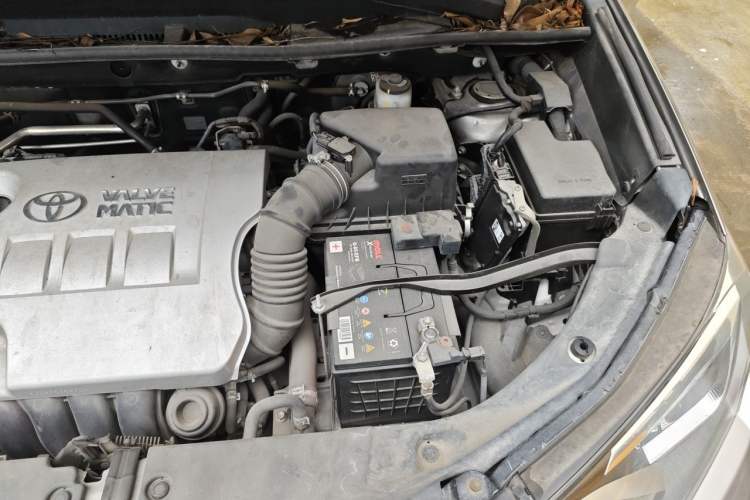 Used Toyota RAV4 2016 2.0L CVT Two-Wheel Drive Smart Edition China V Standard Engine Bay Left