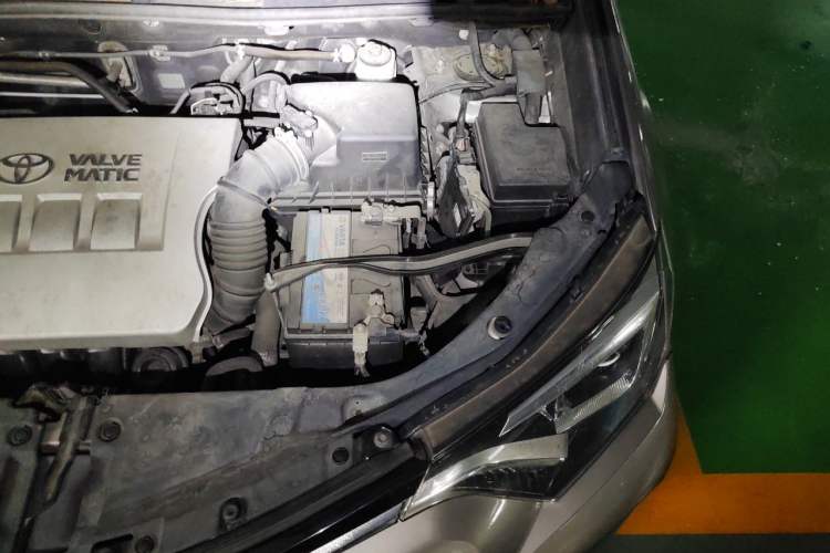 Used Toyota RAV4 2016 2.0L CVT Two-Wheel Drive Smart Edition China V Standard Engine Bay Left
