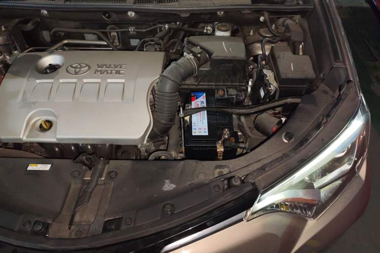 Used Toyota RAV4 2016 2.0L CVT Two-Wheel Drive Smart Edition China V Standard Engine Bay Left