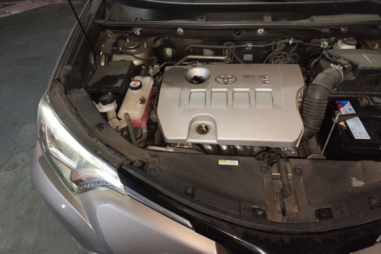 Used Toyota RAV4 2016 2.0L CVT Two-Wheel Drive Smart Edition China V Standard Engine Bay Right