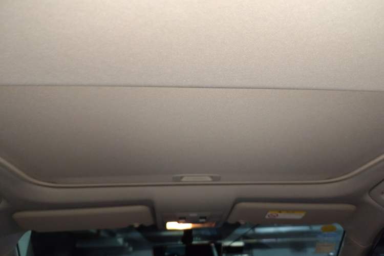 Used Toyota RAV4 2016 2.0L CVT Two-Wheel Drive Smart Edition China V Standard Headliner