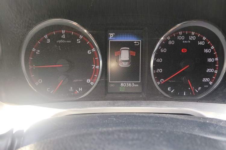 Used Toyota RAV4 2016 2.0L CVT Two-Wheel Drive Smart Edition China V Standard Instrument Cluster