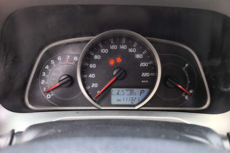 Used Toyota RAV4 2016 2.0L CVT Two-Wheel Drive Fashion Edition China V Standard Instrument Cluster