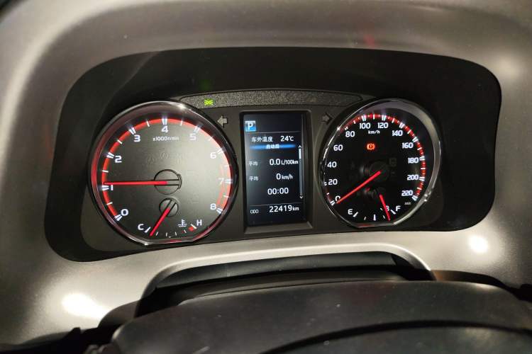Used Toyota RAV4 2016 2.0L CVT Two-Wheel Drive Smart Edition China V Standard Instrument Cluster