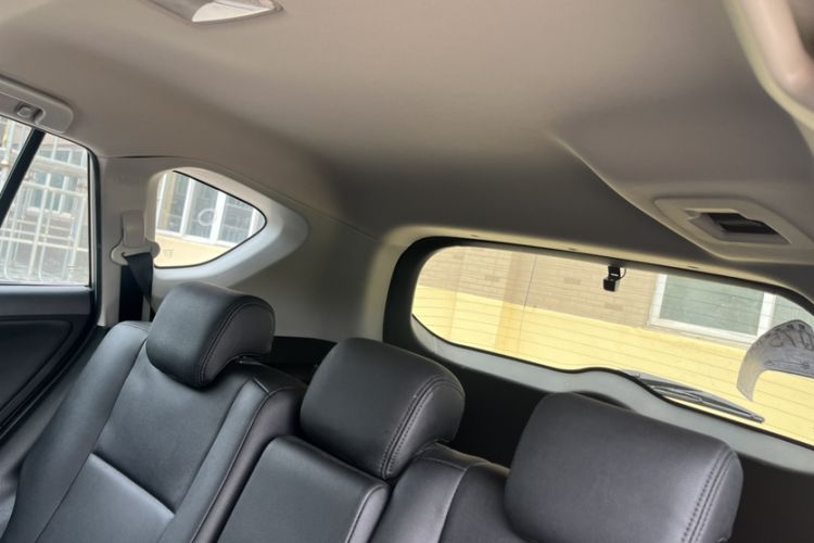 Used Toyota RAV4 2016 2.0L CVT Two-Wheel Drive Fashion Edition China V Standard Interior 10