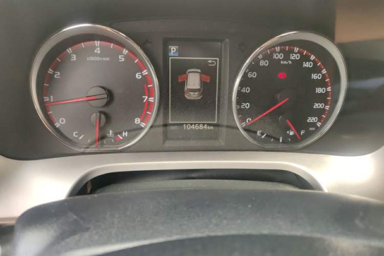 Used Toyota RAV4 2016 2.0L CVT Two-Wheel Drive Smart Edition China V Standard Odometer Close Up