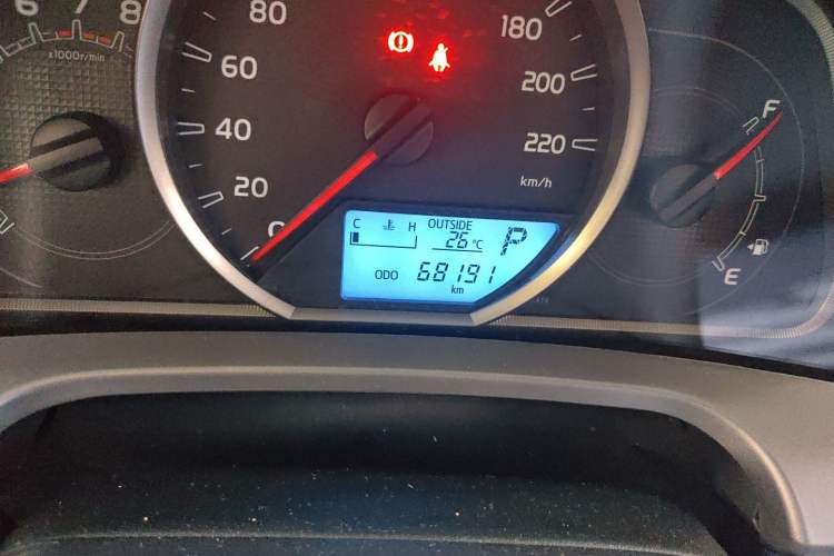 Used Toyota RAV4 2016 2.0L CVT Two-Wheel Drive Fashion Edition China V Standard Odometer Close Up