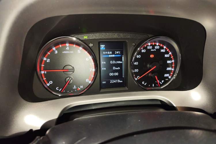 Used Toyota RAV4 2016 2.0L CVT Two-Wheel Drive Smart Edition China V Standard Odometer Close Up